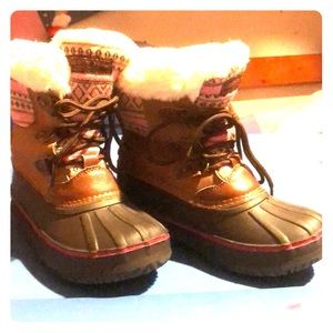 London Fog size 13 winter boots